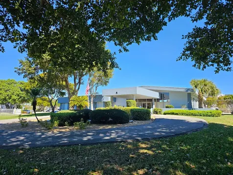 470 Executive Center Drive West Palm Beach FL 33401