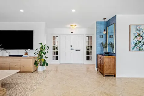 351 Colony Key Circle Atlantis FL 33462