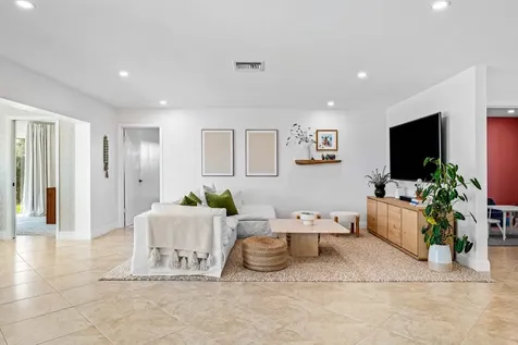 351 Colony Key Circle Atlantis FL 33462