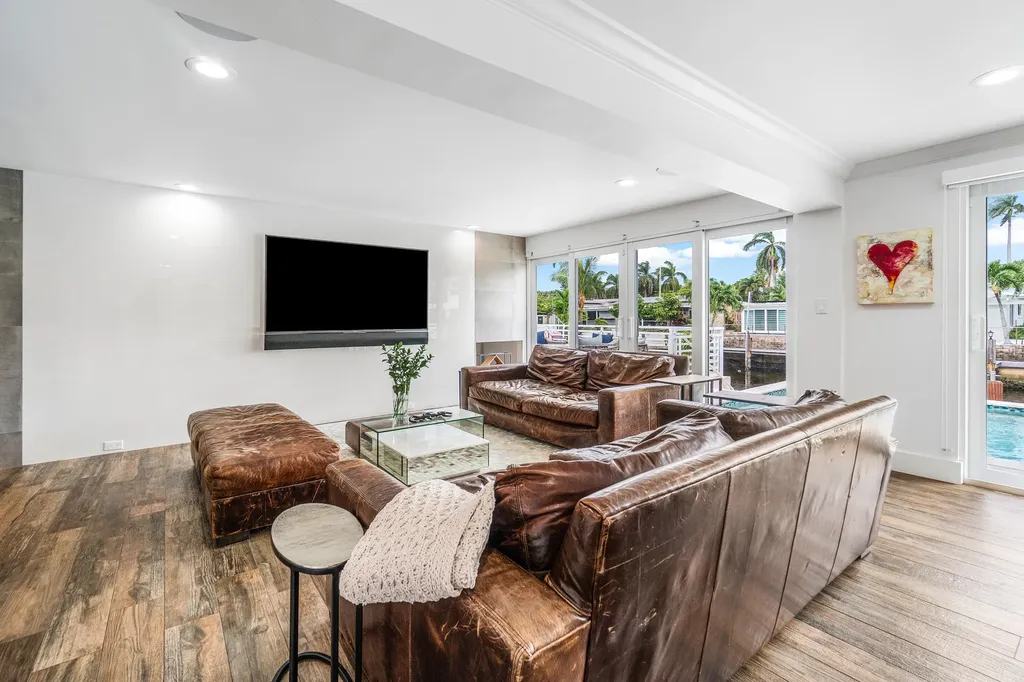 711 NE 69th Street Boca Raton FL 33487