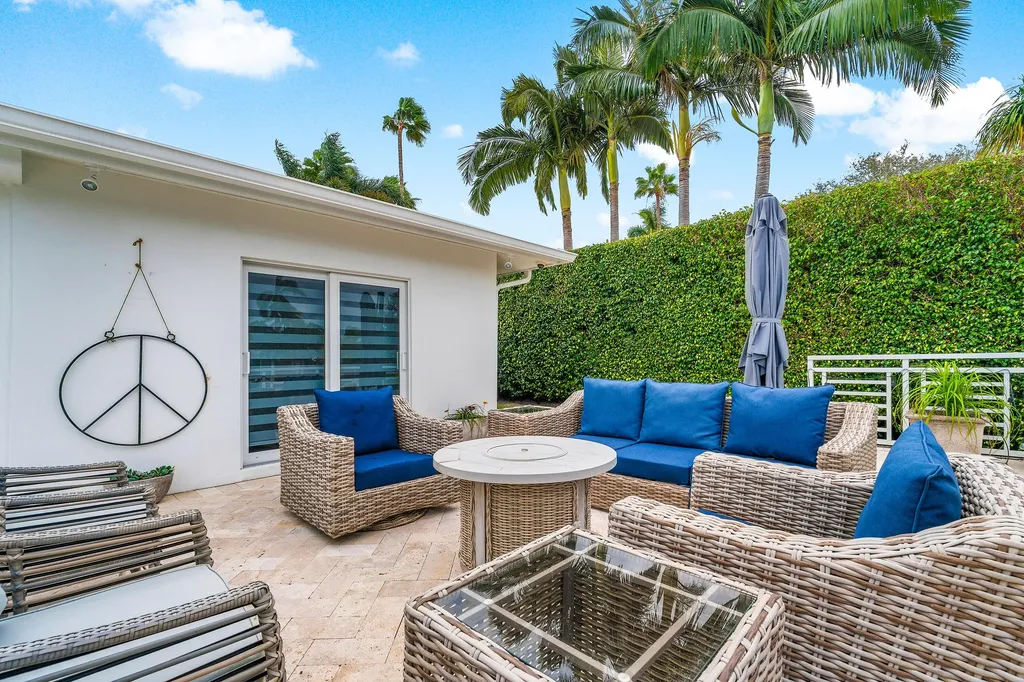 711 NE 69th Street Boca Raton FL 33487