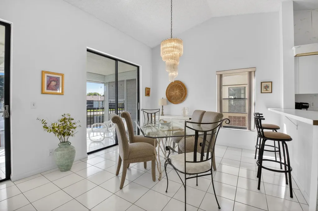 10279 N Circle Lake Drive Boynton Beach FL 33437