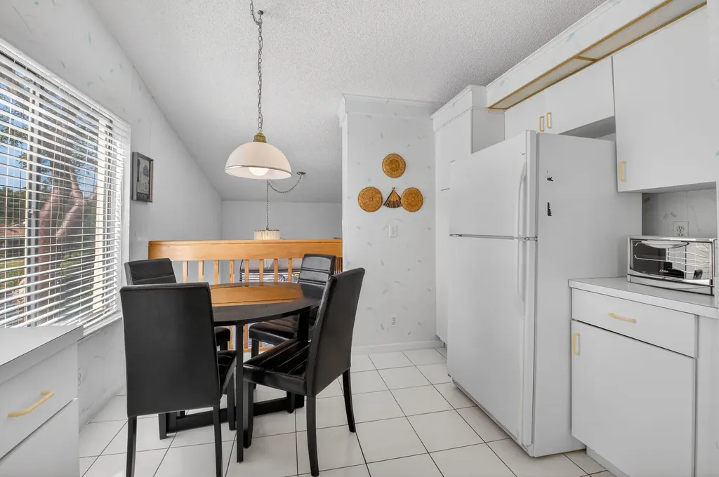 10279 N Circle Lake Drive Boynton Beach FL 33437