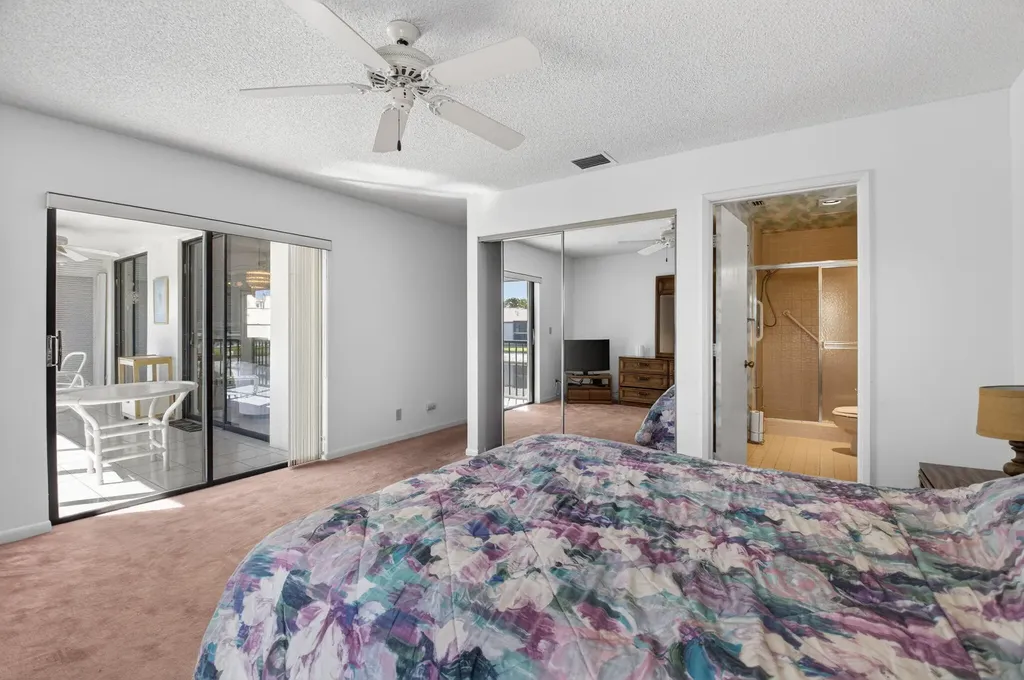 10279 N Circle Lake Drive Boynton Beach FL 33437