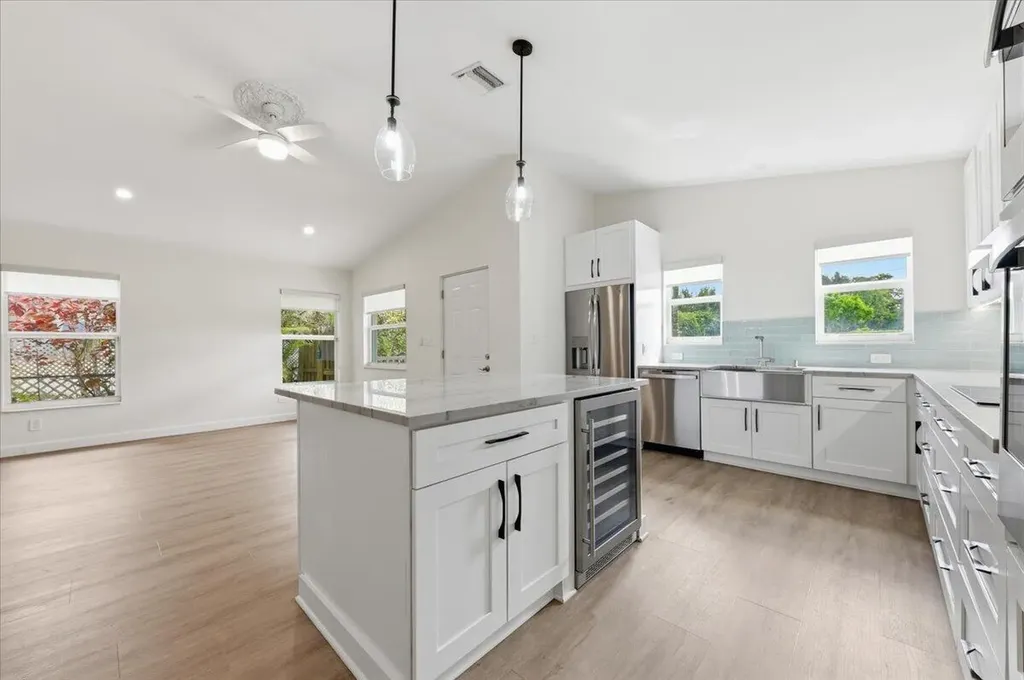 530 NE 3rd Avenue Delray Beach FL 33444
