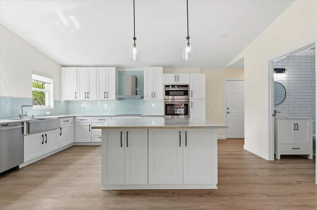 530 NE 3rd Avenue Delray Beach FL 33444