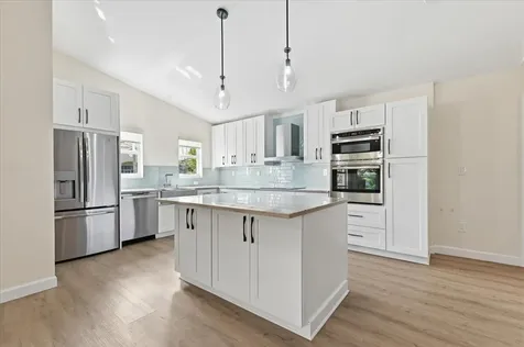 530 NE 3rd Avenue Delray Beach FL 33444
