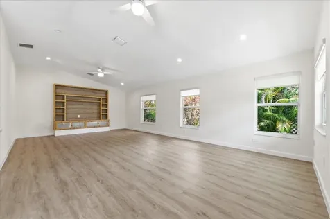 530 NE 3rd Avenue Delray Beach FL 33444