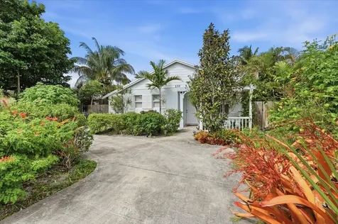 530 NE 3rd Avenue Delray Beach FL 33444