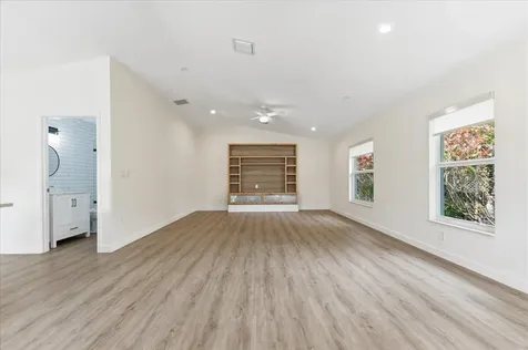 530 NE 3rd Avenue Delray Beach FL 33444