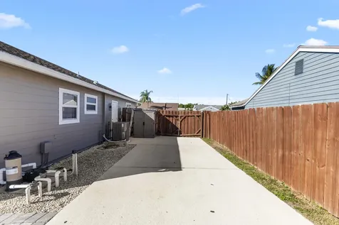 7937 Ridgewood Drive Lake Worth FL 33467
