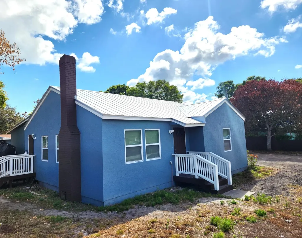 204 N 17th N Street Fort Pierce FL 34950