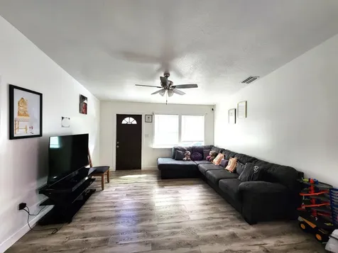 204 N 17th N Street Fort Pierce FL 34950