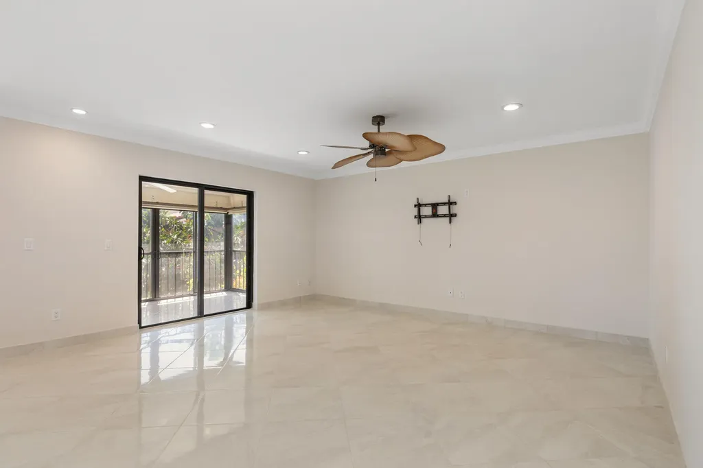 21851 Arriba Real Boca Raton FL 33433