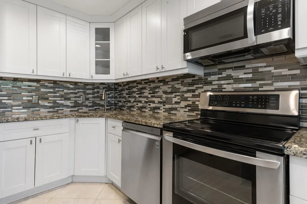 21851 Arriba Real Boca Raton FL 33433