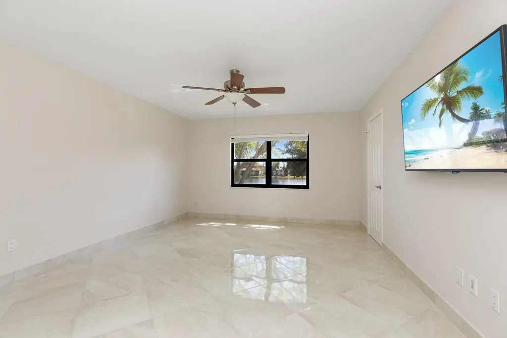 21851 Arriba Real Boca Raton FL 33433