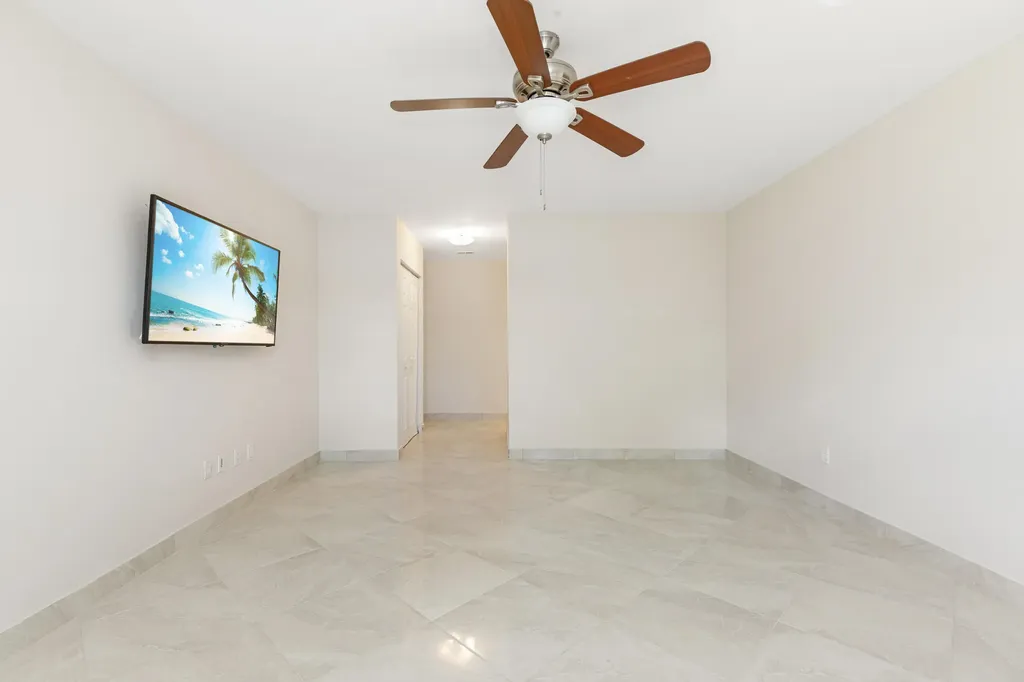 21851 Arriba Real Boca Raton FL 33433