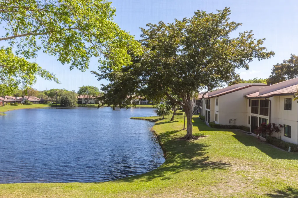 21851 Arriba Real Boca Raton FL 33433