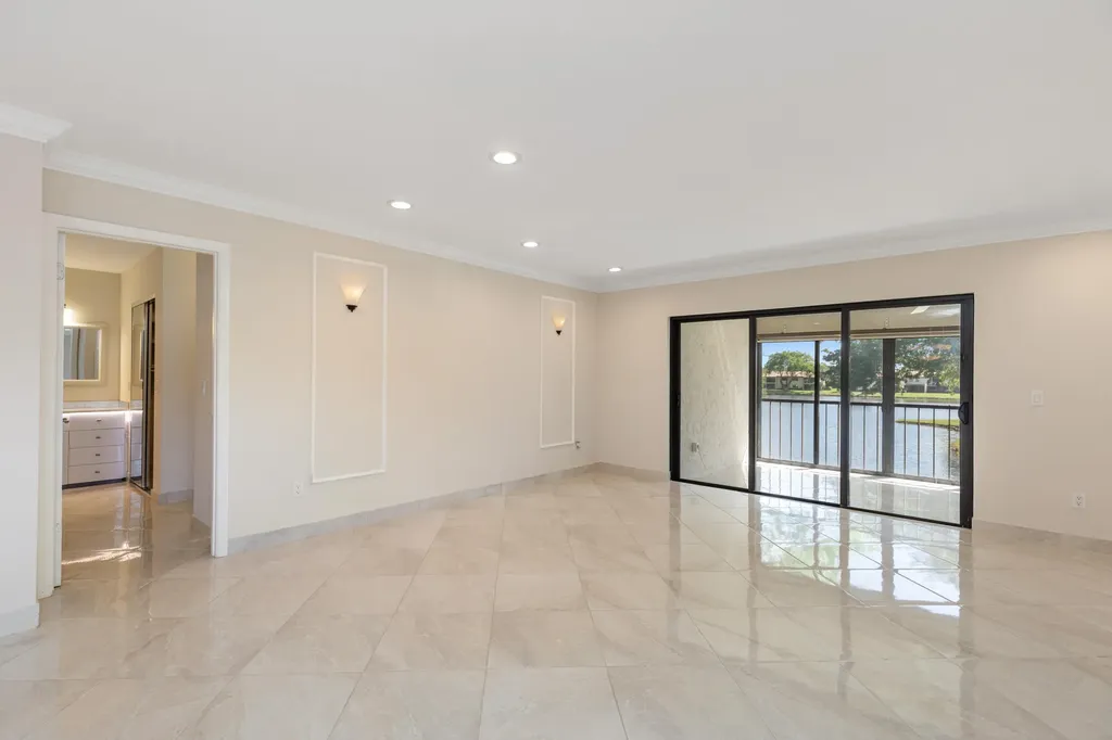 21851 Arriba Real Boca Raton FL 33433