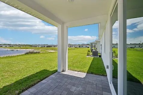 5474 Hampton Park Circle Vero Beach FL 32966