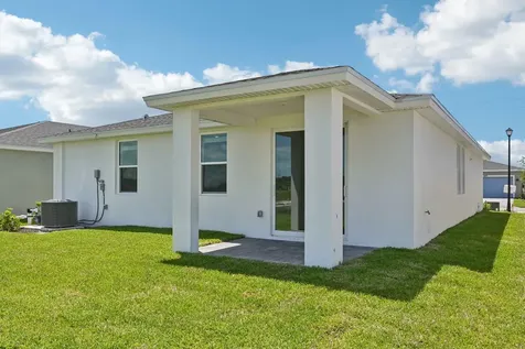 5474 Hampton Park Circle Vero Beach FL 32966