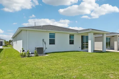 5474 Hampton Park Circle Vero Beach FL 32966