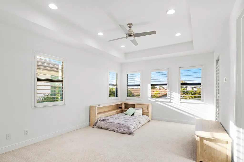 613 Windward Circle N Boynton Beach FL 33435