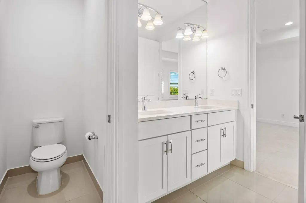 613 Windward Circle N Boynton Beach FL 33435