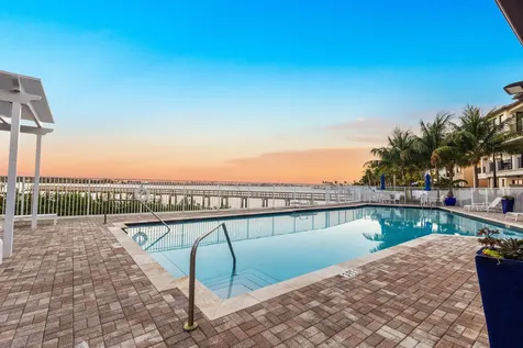 613 Windward Circle N Boynton Beach FL 33435