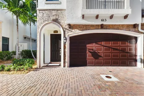 613 Windward Circle N Boynton Beach FL 33435