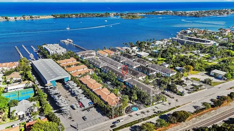 613 Windward Circle N Boynton Beach FL 33435