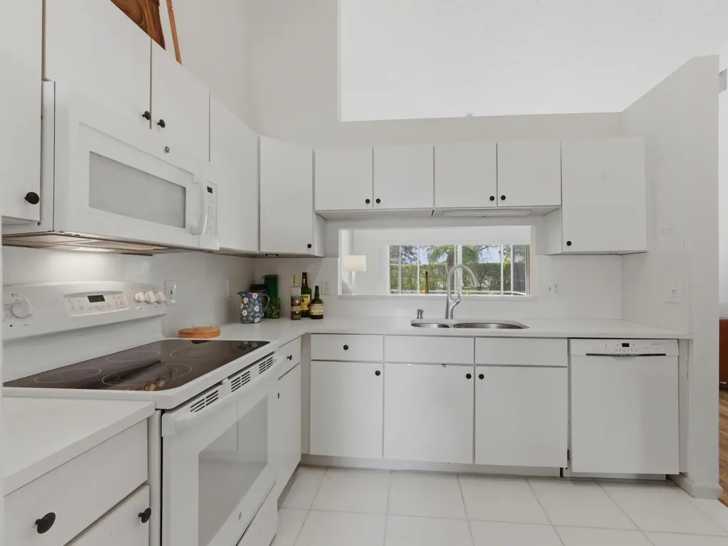 6367 Long Key Lane Boynton Beach FL 33472