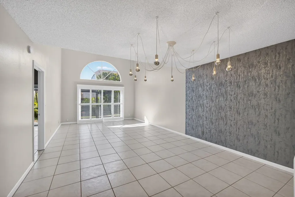 512 Ocean Dunes Circle Jupiter FL 33477