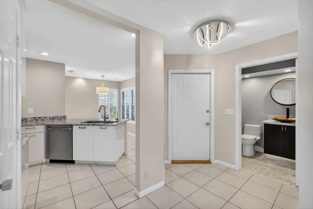 512 Ocean Dunes Circle Jupiter FL 33477