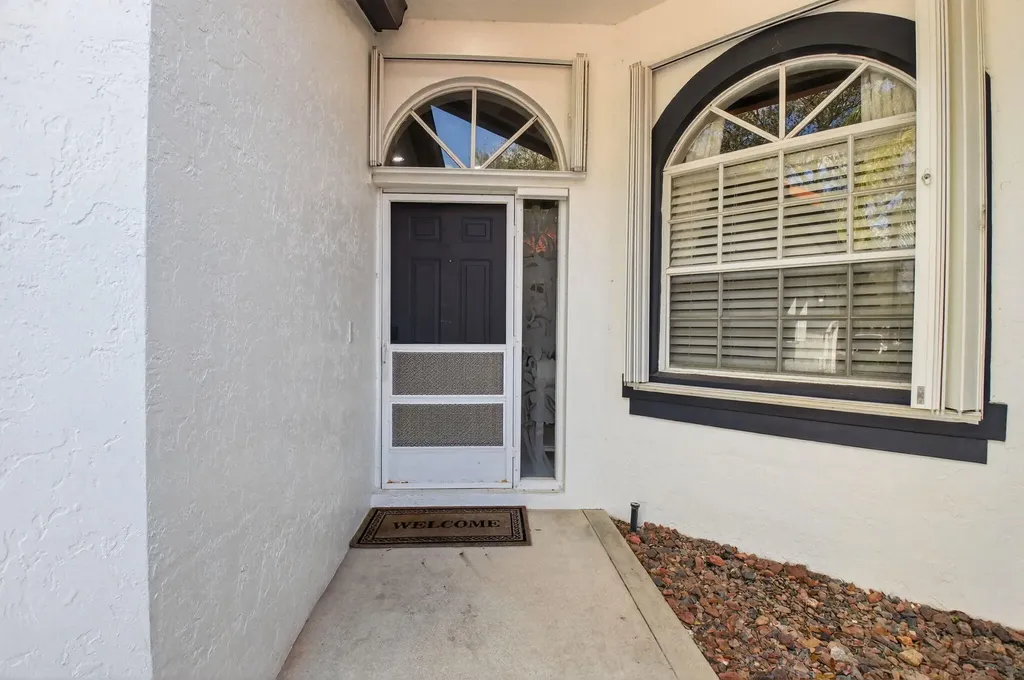 8298 Via Di Veneto Boca Raton FL 33496