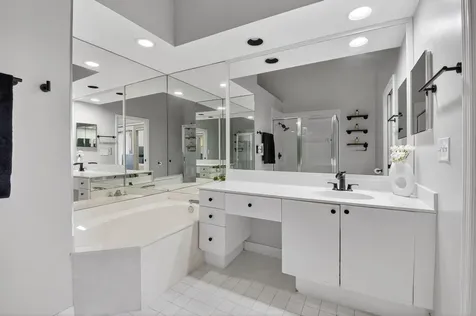8298 Via Di Veneto Boca Raton FL 33496