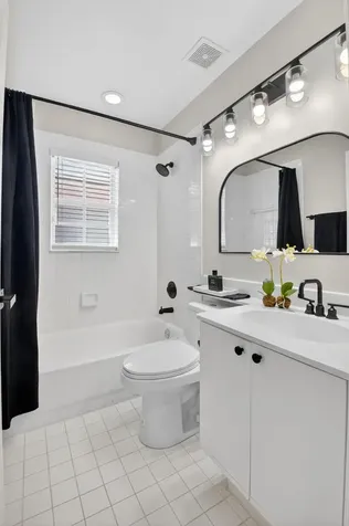 8298 Via Di Veneto Boca Raton FL 33496