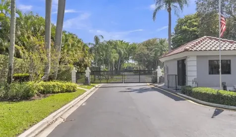 8298 Via Di Veneto Boca Raton FL 33496