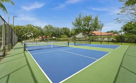 8298 Via Di Veneto Boca Raton FL 33496