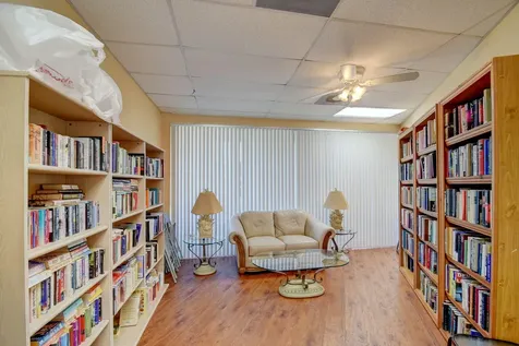 8298 Via Di Veneto Boca Raton FL 33496
