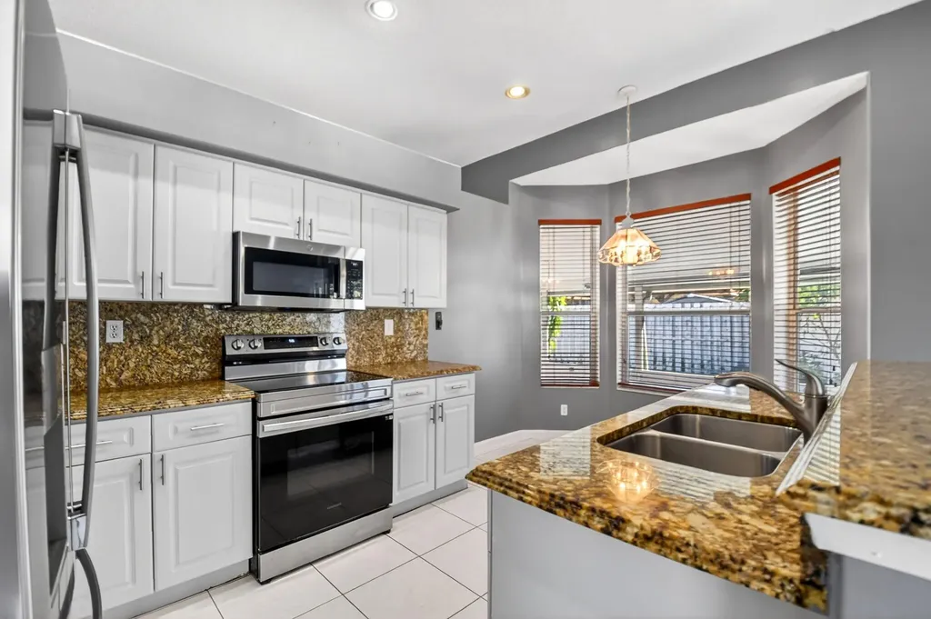 6778 Las Colinas Street Lake Worth FL 33463