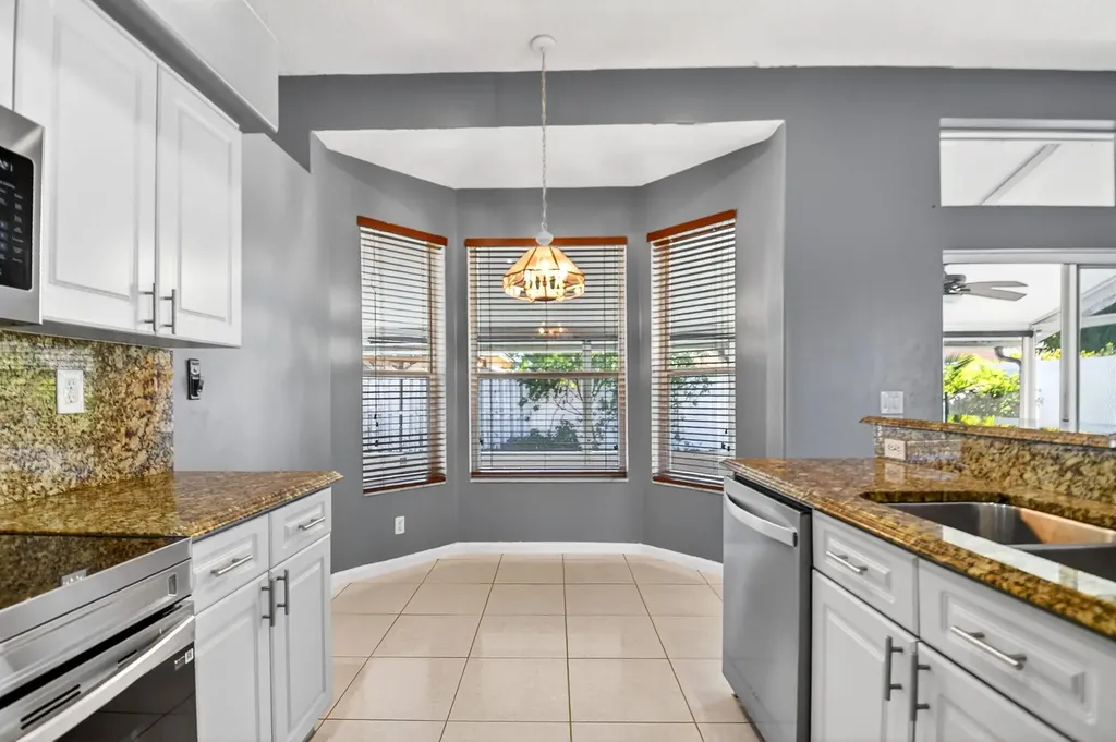 6778 Las Colinas Street Lake Worth FL 33463