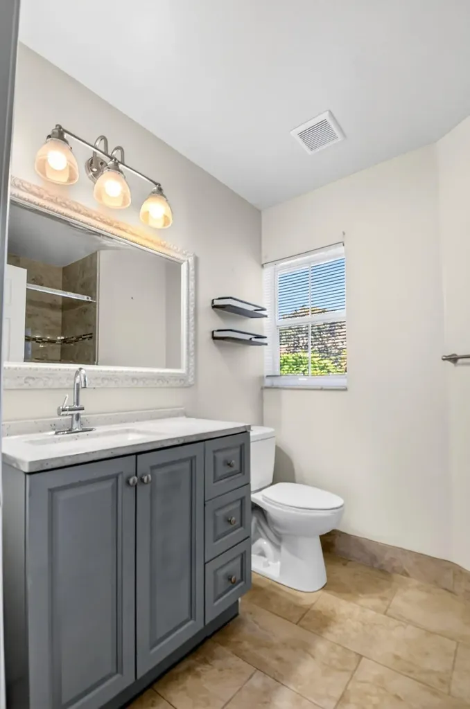 6778 Las Colinas Street Lake Worth FL 33463