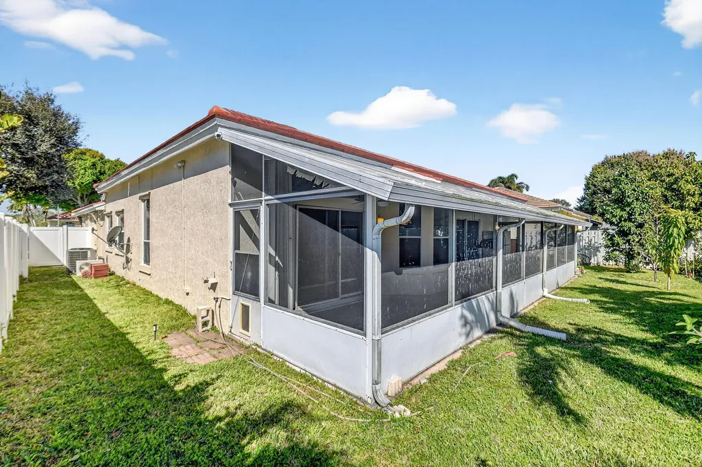 6778 Las Colinas Street Lake Worth FL 33463