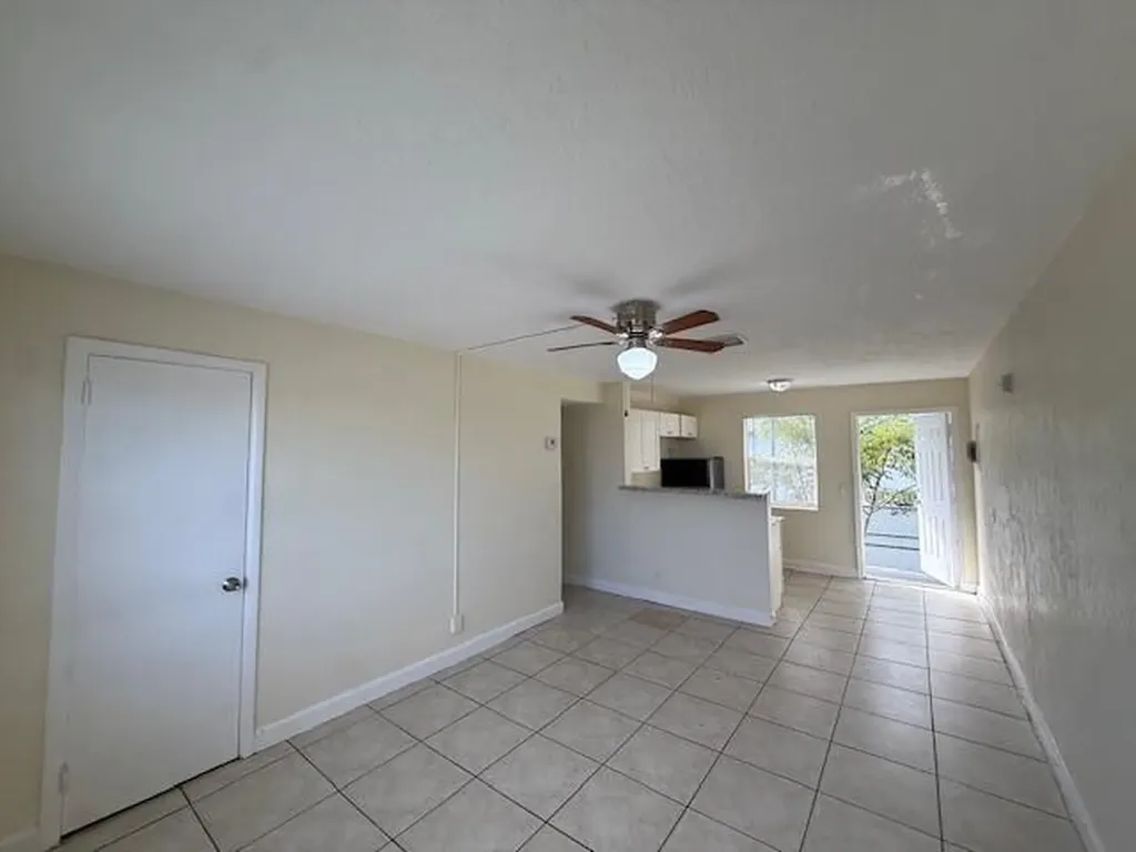 1913 Division Avenue West Palm Beach FL 33407