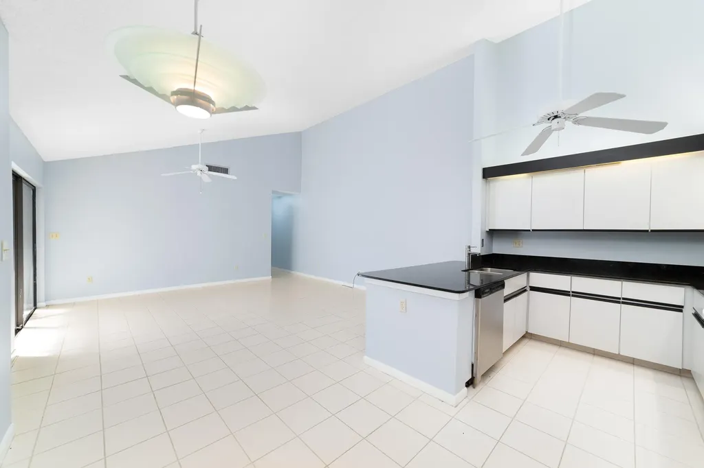 1139 Summit Trail Circle West Palm Beach FL 33415