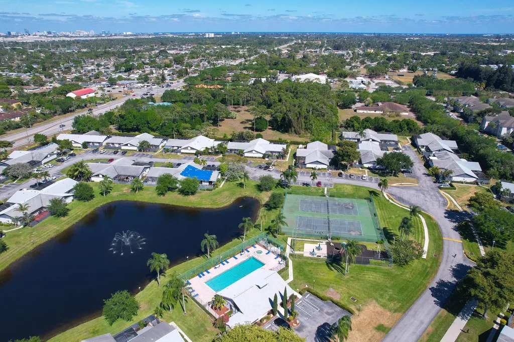 1139 Summit Trail Circle West Palm Beach FL 33415