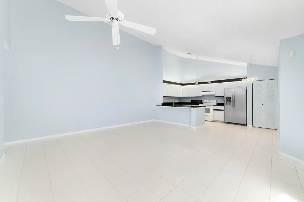 1139 Summit Trail Circle West Palm Beach FL 33415