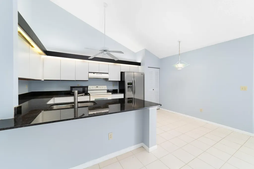 1139 Summit Trail Circle West Palm Beach FL 33415