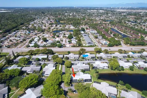 1139 Summit Trail Circle West Palm Beach FL 33415
